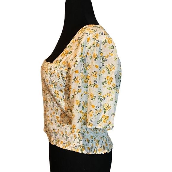 NWT Chelsea & Violet Floral Smocked Top L - Picture 3 of 10